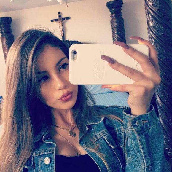 Meet your Posher, Yailin - Picture 1 of 1